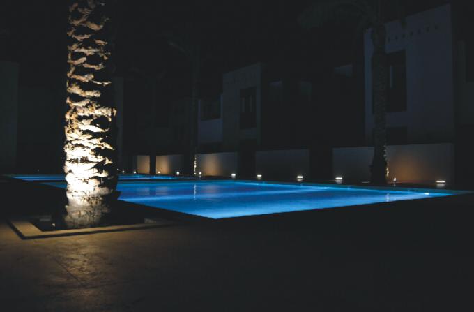 B4YA0657 Đèn LED dưới nước 6 * 2W / 3 W IP68, Đèn LED dưới nước có thể thay đổi độ sáng 0 - 10V DALI PWM cho bể bơi 3