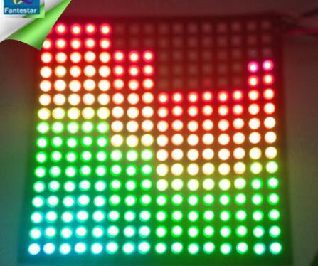 Đa chức năng Đèn LED dải RGB có thể định địa chỉ riêng bên trong IC WS2812B WS2811 2